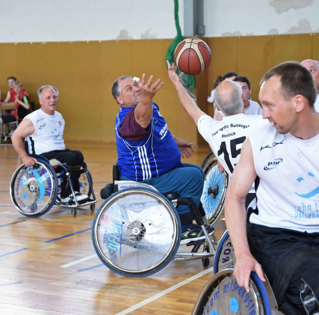 &copy; Dietmar Albrecht