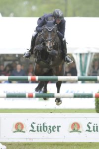 © Frieler  | Felix Hassmann - hier mit Horse Gyms Lianos - erneuert seinen Bekanntschaft mit dem KMG Cup in Sommerstorf. 