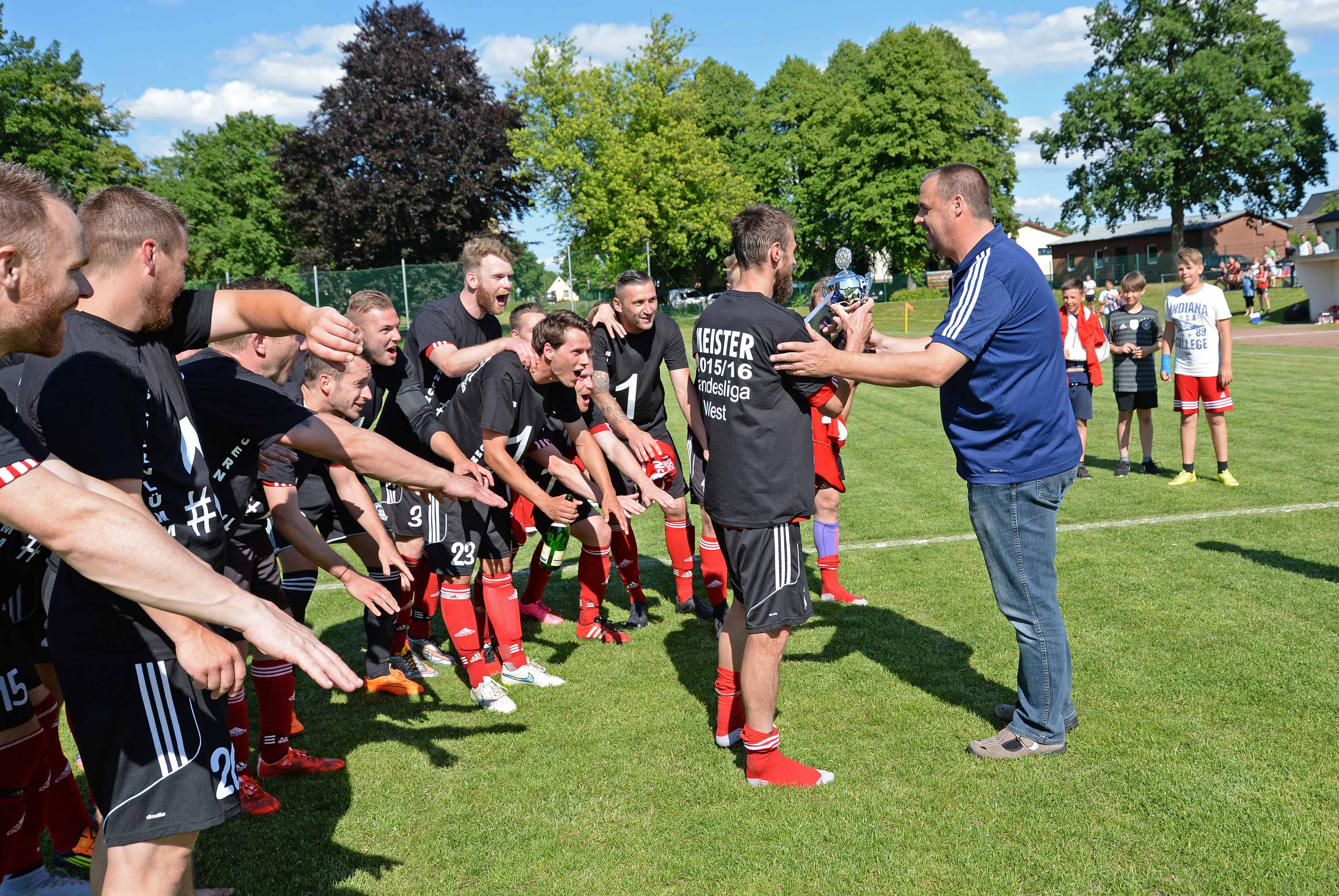 Cambs Leezen-Meister Landesliga West 04